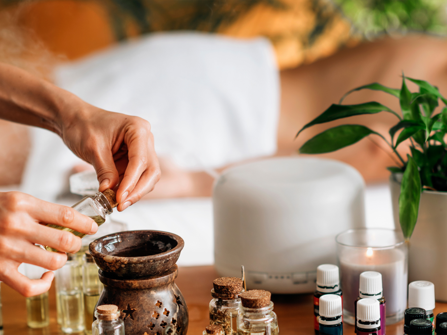 Aroma Massage in Gaur City 2 Greater Noida